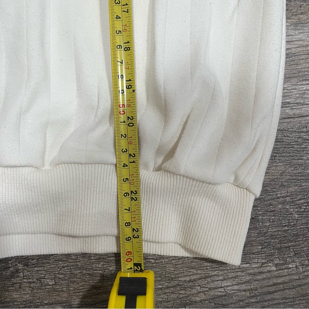 Cream Embroidered Floral Collared Pullover - Picture 6 of 7